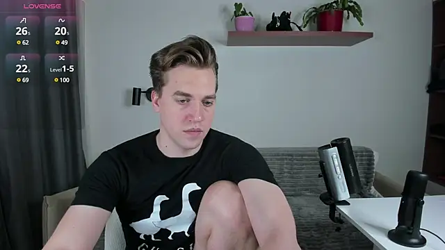 Snapshot of AustinButler chatting on 14, 12, 2024 AustinButler online show from 14, 12, 2024