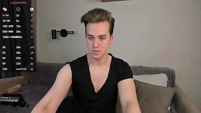 Snapshot of AustinButler chatting on 28, 12, 2024 AustinButler online show from 28, 12, 2024