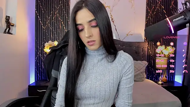 Snapshot of devlin_violett chatting on 4, 11, 2025 devlin violett online show from 4, 11, 2025