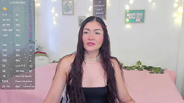 Snapshot of cute_baby5 chatting on 19, 12, 2024 cute baby5 online show from 19, 12, 2024