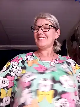 irinamaux online show from 3, 6, 2026