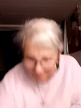 Snapshot of irinamaux chatting on 10, 6, 2026 irinamaux online show from 10, 6, 2026