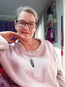 irinamaux online show from 20, 2, 2026