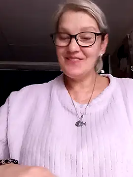 Snapshot of irinamaux chatting on 26, 6, 2026 irinamaux online show from 26, 6, 2026