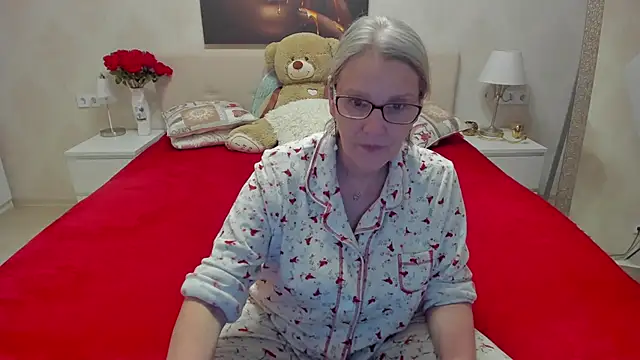 irinamaux online show from 13, 3, 2025