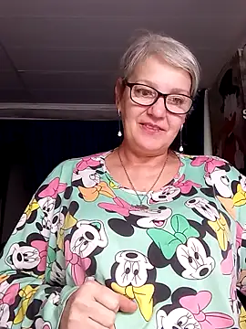 Snapshot of irinamaux chatting on 16, 6, 2026 irinamaux online show from 16, 6, 2026