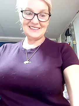 irinamaux online show from 23, 5, 2026