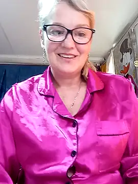 irinamaux online show from 17, 5, 2026