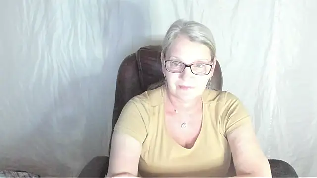 irinamaux online show from 5, 3, 2025