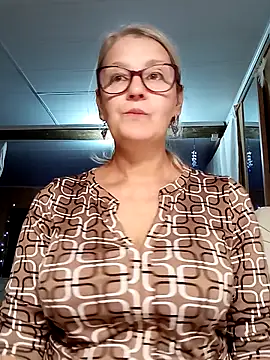 irinamaux online show from 10, 10, 2025