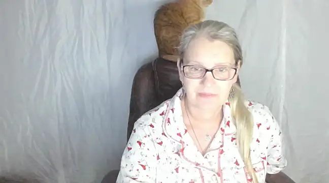 irinamaux online show from 27, 2, 2025
