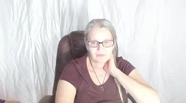 irinamaux online show from 27, 2, 2025