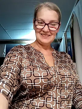 irinamaux online show from 9, 10, 2025