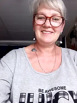 Snapshot of irinamaux chatting on 14, 7, 2026 irinamaux online show from 14, 7, 2026