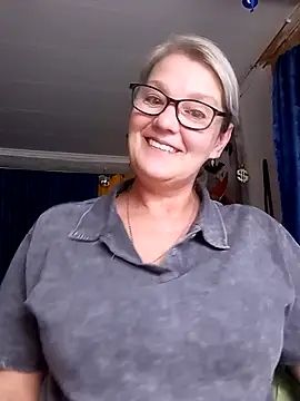 Snapshot of irinamaux chatting on 24, 6, 2026 irinamaux online show from 24, 6, 2026