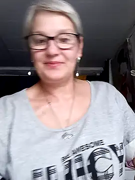 Snapshot of irinamaux chatting on 20, 6, 2026 irinamaux online show from 20, 6, 2026