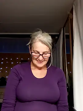 irinamaux online show from 1, 10, 2025