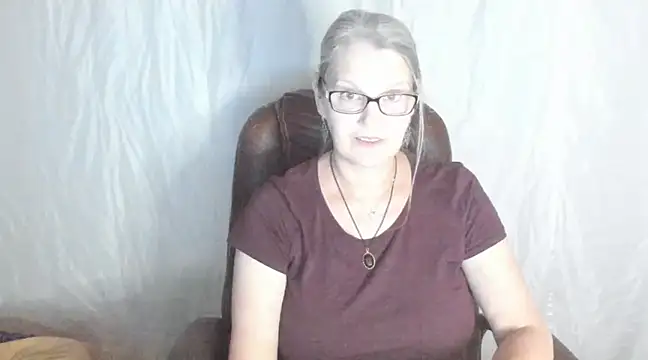 irinamaux online show from 27, 2, 2025