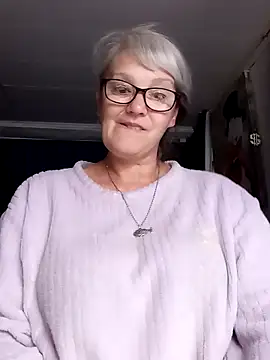 Snapshot of irinamaux chatting on 11, 6, 2026 irinamaux online show from 11, 6, 2026