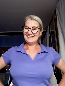 irinamaux online show from 10, 9, 2025