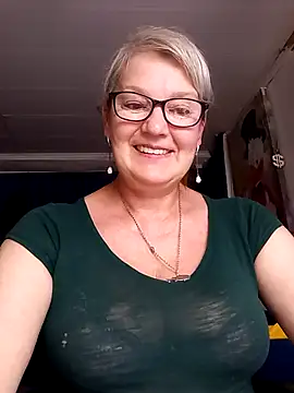 Snapshot of irinamaux chatting on 27, 6, 2026 irinamaux online show from 27, 6, 2026