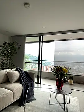 Snapshot of Brunettexio chatting on 19, 9, 2025 Brunettexio online show from 19, 9, 2025