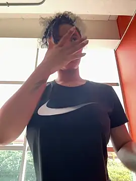 Snapshot of Brunettexio chatting on 2, 2, 2025 Brunettexio online show from 2, 2, 2025