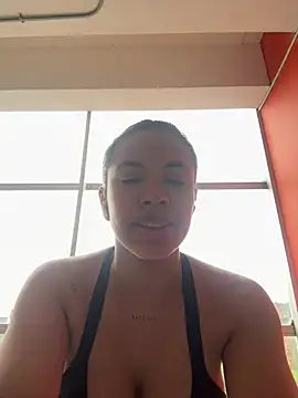 Snapshot of Brunettexio chatting on 8, 2, 2025 Brunettexio online show from 8, 2, 2025