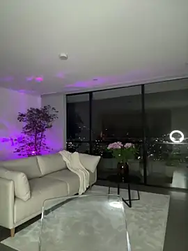 Snapshot of Brunettexio chatting on 5, 10, 2025 Brunettexio online show from 5, 10, 2025