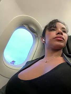 Snapshot of Brunettexio chatting on 14, 3, 2025 Brunettexio online show from 14, 3, 2025