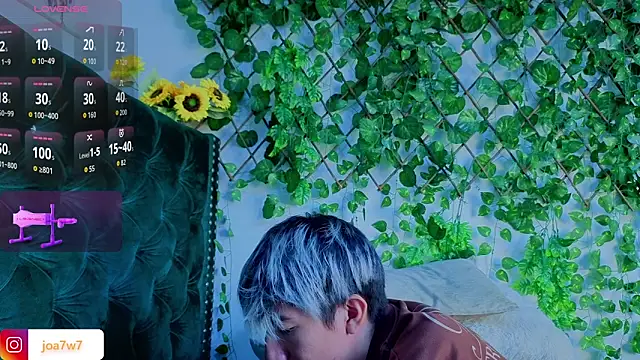 Levii Ackermann online show from 9, 10, 2025