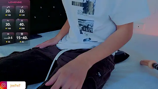 Levii Ackermann online show from 5, 3, 2026