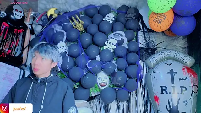 Levii Ackermann online show from 28, 10, 2025