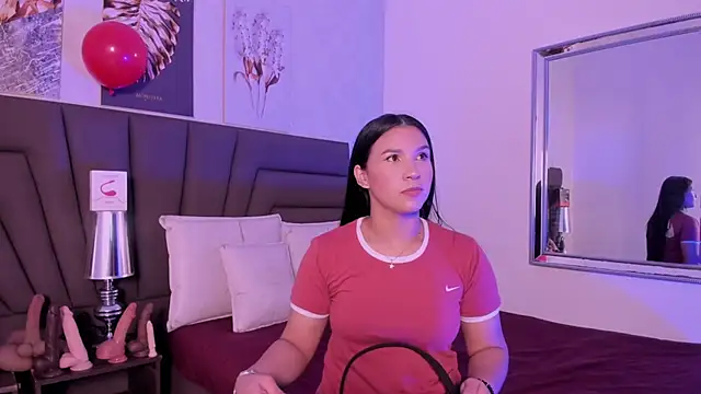 Sofi Perez  online show from 16, 2, 2026