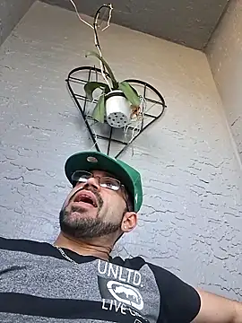 Zander823 online show from 9, 2, 2026