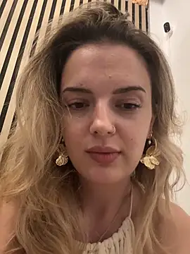 Snapshot of LexyGold chatting on 23, 10, 2025 LexyGold online show from 23, 10, 2025