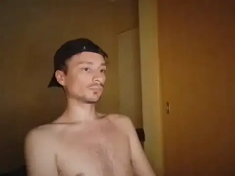 Babyyoda97 online show from 6, 11, 2025