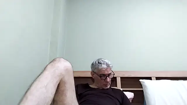 BIGUNCUTHARDCOCK online show from 13, 1, 2026