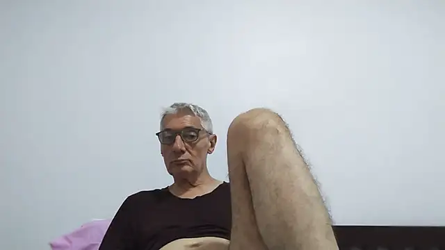 Snapshot of BIGUNCUTHARDCOCK chatting on 12, 7, 2026 BIGUNCUTHARDCOCK online show from 12, 7, 2026