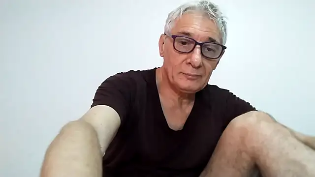 BIGUNCUTHARDCOCK online show from 5, 4, 2026