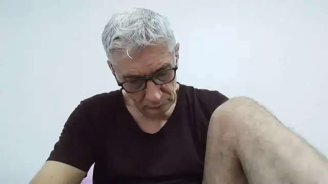 Snapshot of BIGUNCUTHARDCOCK chatting on 10, 6, 2026 BIGUNCUTHARDCOCK online show from 10, 6, 2026
