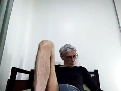 BIGUNCUTHARDCOCK online show from 18, 3, 2025