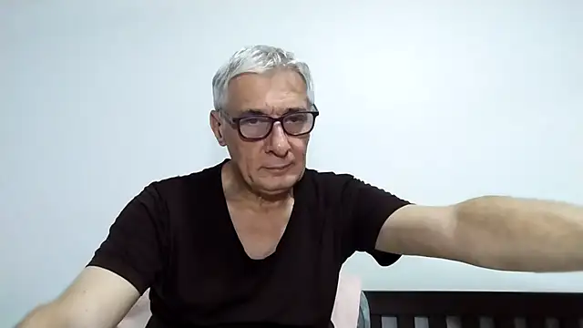 BIGUNCUTHARDCOCK online show from 5, 4, 2026