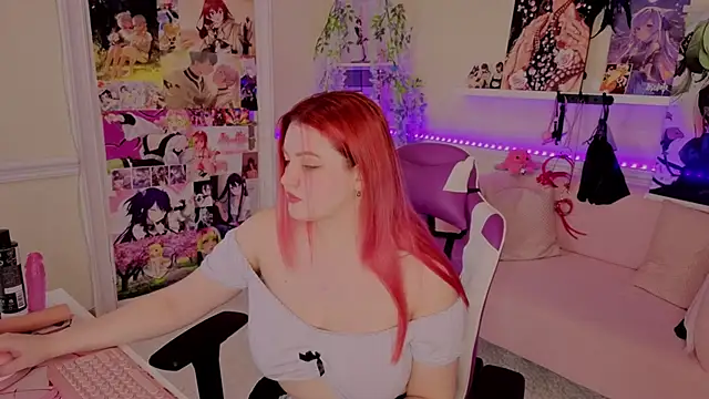 Snapshot of Unholy_Lady chatting on 13, 10, 2025 Unholy Lady online show from 13, 10, 2025