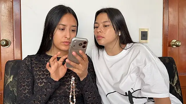 2SummerLove1 online show from 17, 1, 2026