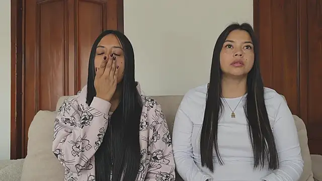 2SummerLove1 online show from 30, 10, 2025