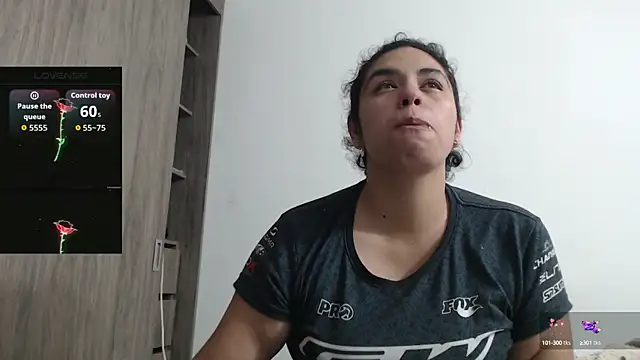 Snapshot of Anne_purple chatting on 24, 10, 2025 Anne purple online show from 24, 10, 2025