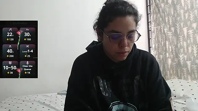 Snapshot of Anne_purple chatting on 16, 10, 2025 Anne purple online show from 16, 10, 2025