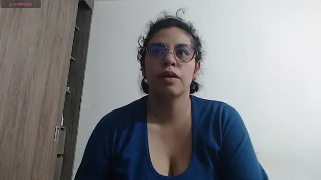 Snapshot of Anne_purple chatting on 27, 11, 2025 Anne purple online show from 27, 11, 2025