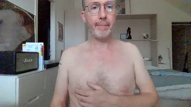 Snapshot of Lolodamour72 chatting on 22, 7, 2026 Lolodamour72 online show from 22, 7, 2026